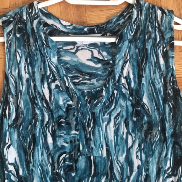 2 for 10$Top by northern reflections (2 for 10) - Picture 2 of 2